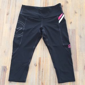 Virus Women’s Stay Cool Compression Crop Pants
